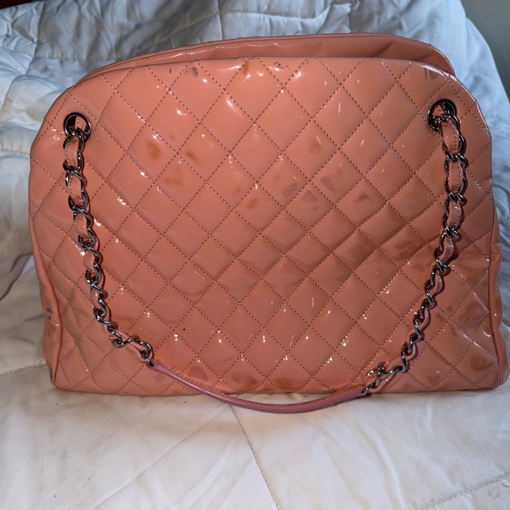 CHANEL Pink Glossy Quilted Shoulder Bag - Picture 6 of 14